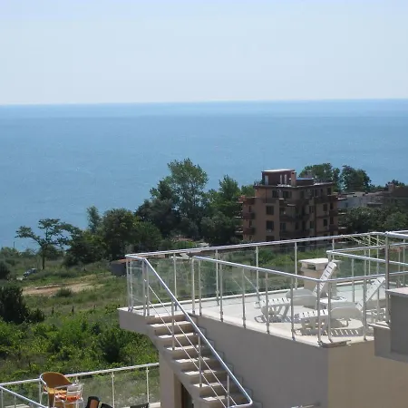 Beautiful Family With Sea View ביאלה